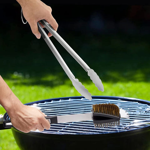 Image of Double Sided Grill Cleaning Brush and Scraper, 16.5" BBQ Brush, Barbecue Cleaner with Stainless & Brass Bristles, Grilling Grate Cleaner, Safe Grill Accessories for Cast Iron/Stainless Steel Grate