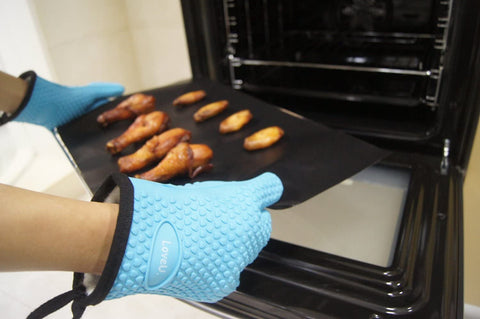 Image of Kitchen Oven Gloves - Silicone and Cotton Double-Layer Heat Resistant Oven Mitts/Bbq Gloves/Grill Gloves - Perfect for Baking and Grilling - 1 Pair (Small, Blue)