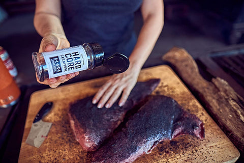 Image of Hardcore Carnivore Black: Charcoal Seasoning for Steak, Beef and BBQ (Large Shaker)